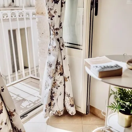 Torre Dalu' - A Due Passi Dalla Di Porta Vecchia, Con Terrazzo Privato E Netflix Semesterbostad Monopoli
