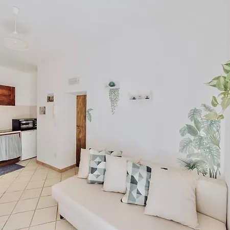 Torre Dalu' - A Due Passi Dalla Di Porta Vecchia, Con Terrazzo Privato E Netflix *