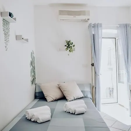 Semesterbostad Torre Dalu' - A Due Passi Dalla Di Porta Vecchia, Con Terrazzo Privato E Netflix Monopoli
