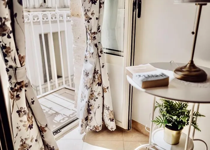 Torre Dalu' - A Due Passi Dalla Di Porta Vecchia, Con Terrazzo Privato E Netflix Nyaraló Monopoli