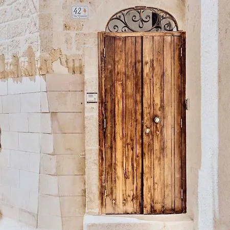 Torre Dalu' - A Due Passi Dalla Di Porta Vecchia, Con Terrazzo Privato E Netflix *