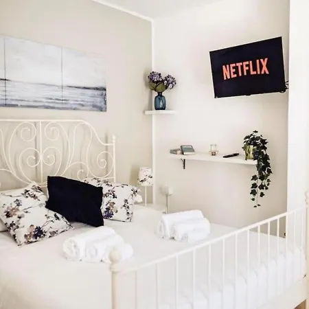 Torre Dalu' - A Due Passi Dalla Di Porta Vecchia, Con Terrazzo Privato E Netflix *